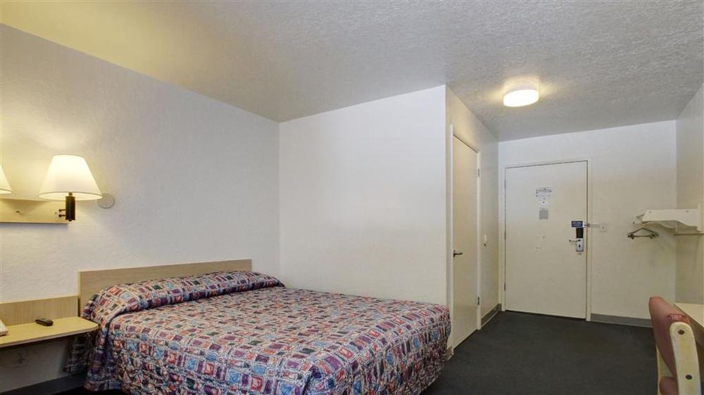 Motel 6 Ogden, Ut- Downtown Room photo